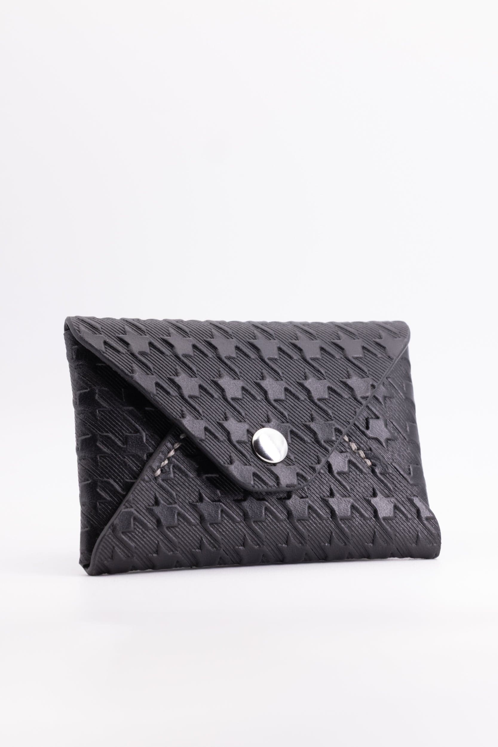 The Kenneth Envelope Card Wallet - Black Embossed Houndstooth