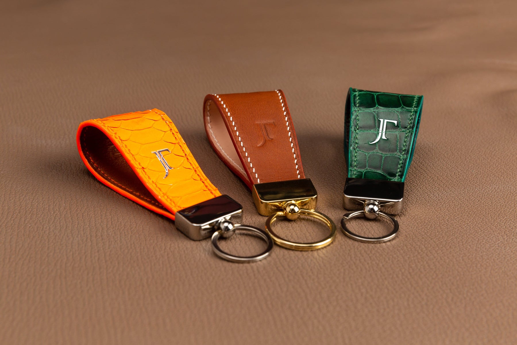 Tamagini Leather Bespoke - Luxury Keychain Italian Cow / Polished Nickel